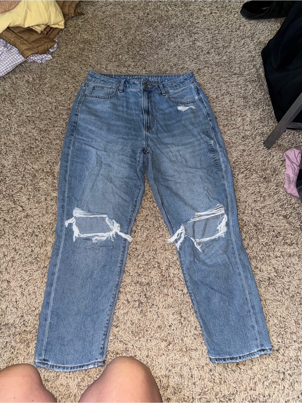 Women’s American Eagle Mom Jean Size 10